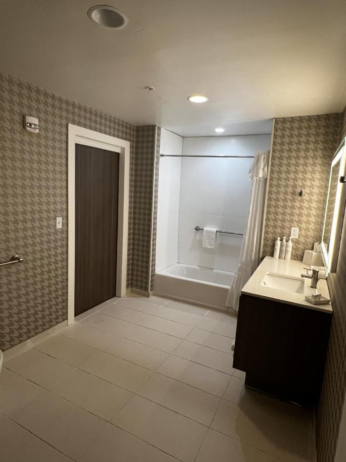 Home2 Suites By Hilton Hinesville Exterior photo