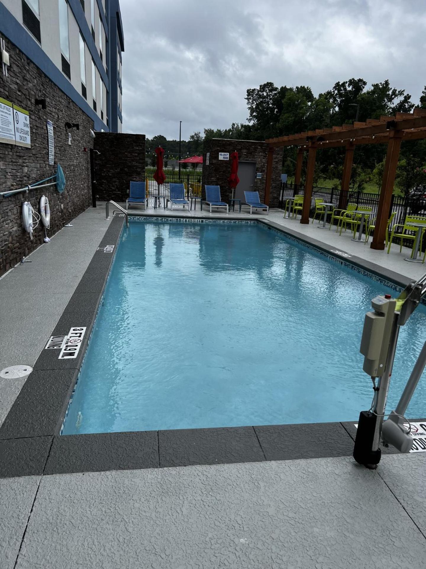 Home2 Suites By Hilton Hinesville Exterior photo